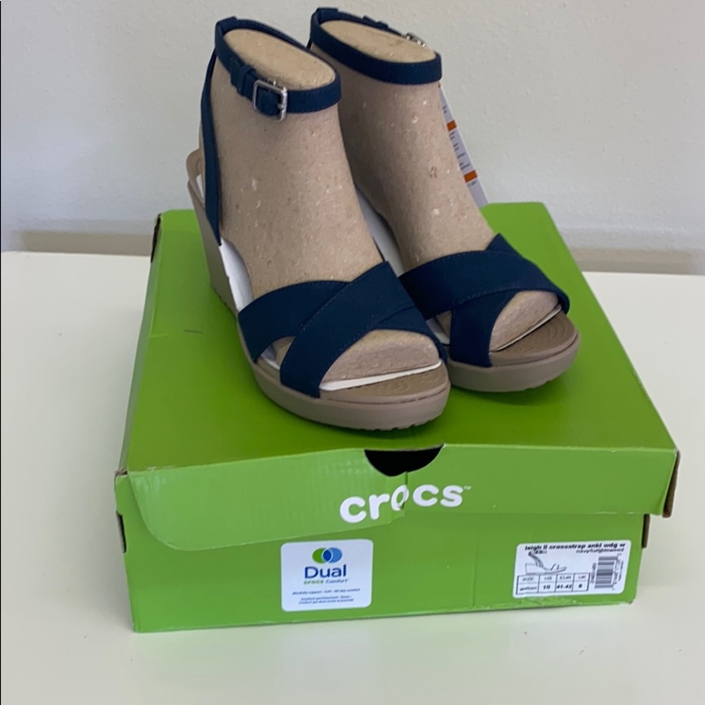 Crocs Leigh II Cross Strap Ankle Wedge